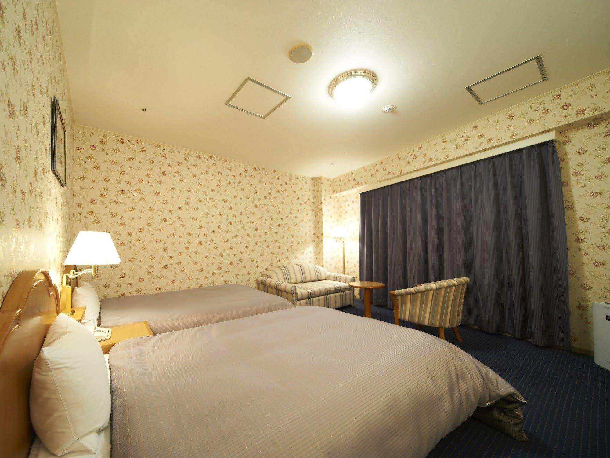 Hotel Sunroute Sopra Kōbe Exterior foto